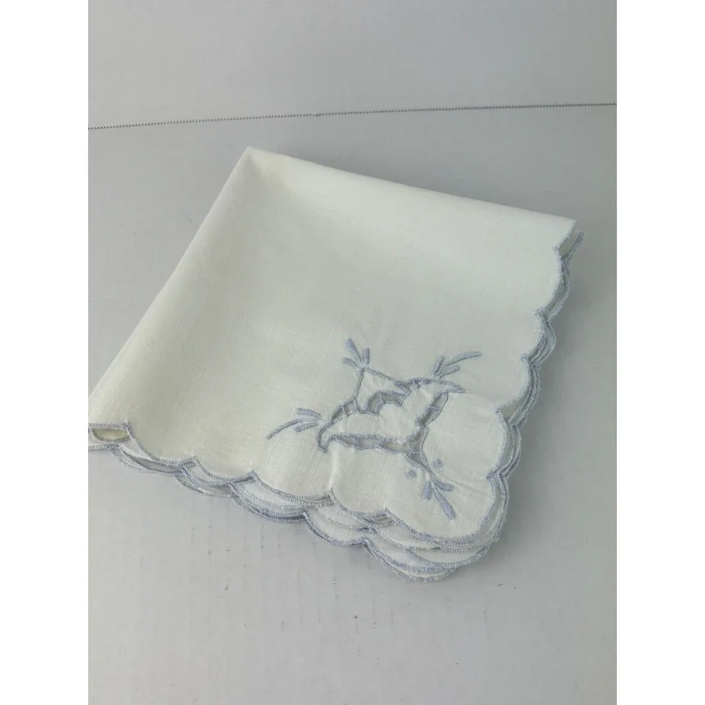 Vintage Floral Embroidered Blue Linen Napkins Scalloped edge 15